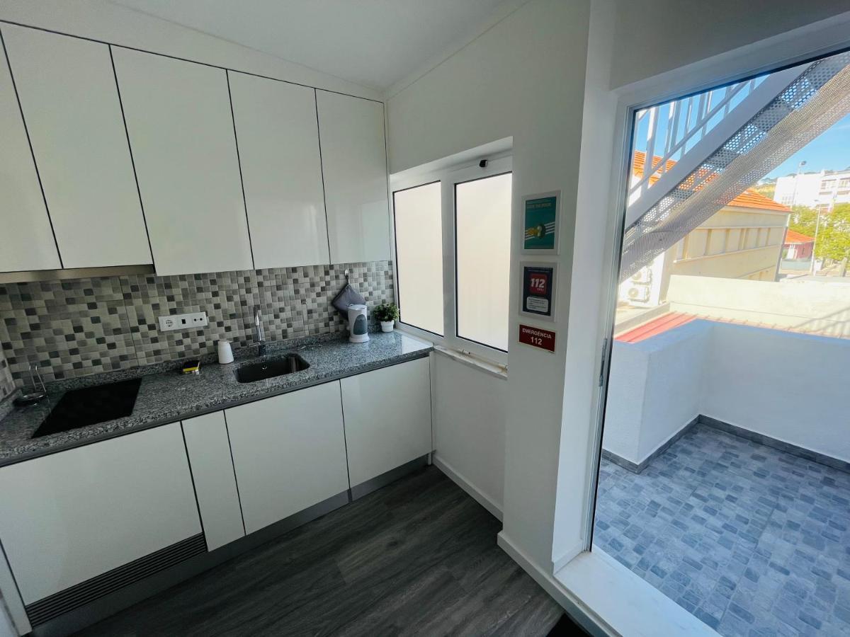 Lisbon Ocean Apartments Кошта-да-Капарика Экстерьер фото